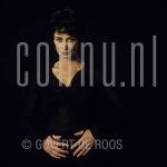 21-11-2002 Manouk van der Meulen at studio in Amsterdam.

[keywords]Posed, Half Lenght, Eyecontact[/keywords]